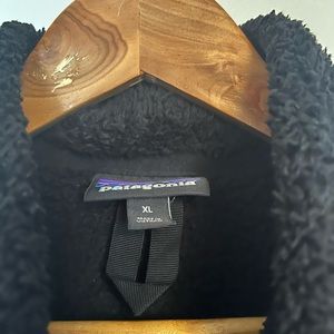 Patagonia Men's Classic Fleece Vest in Black Size XL